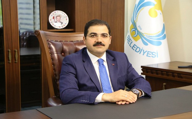 BAŞKAN CANPOLAT, CUMHURİYETİMİZİN 98İNCİ YIL DÖNÜMÜ KUTLU OLSUN