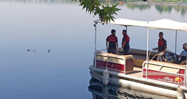 FIRAT NEHRİ’NDE ERKEK CESEDİ BULUNDU