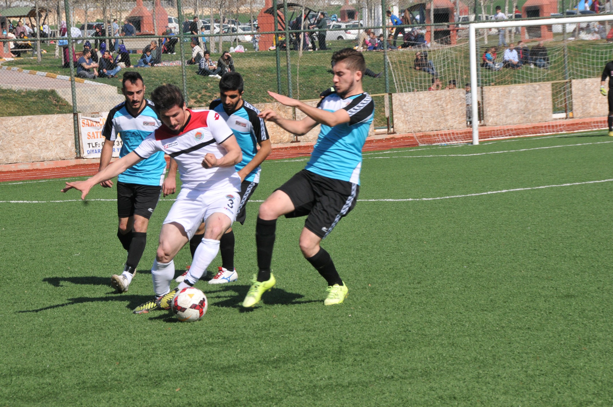 Karaköprü Belediyespordan Tarihi Fark 