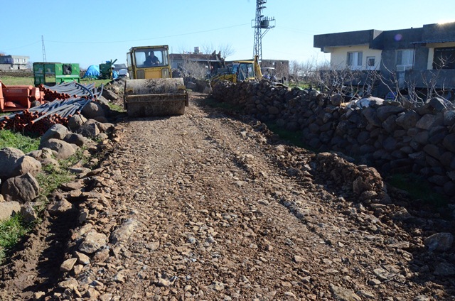 Siverekte 300 Km Stabilize Yol Yapıldı