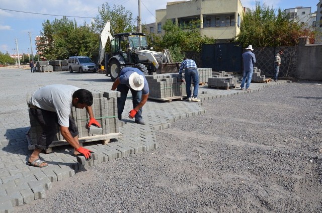 Siverekte 79 Bin M2 Kilit Taşı Döşendi