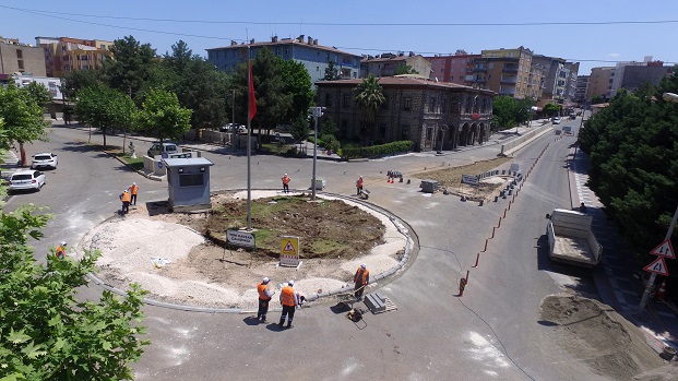 SİVEREKTE YENİ KAVŞAK DÜZENLEMESİ TRAFİĞİ RAHATLATACAK