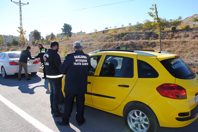 Zabıta, Öğrenci Servislerini Ve Taksileri Denetledi