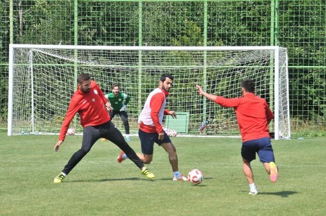 Karaköprü Belediyespor'un 1. Etap Kampı Bitti