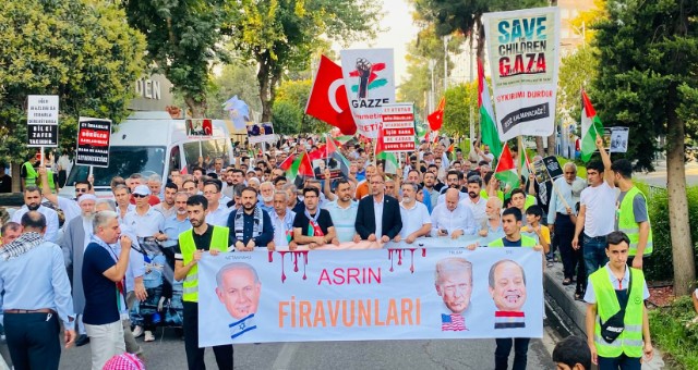 ŞANLIURFA’DA GAZZE İÇİN BÜYÜK YÜRÜYÜŞ